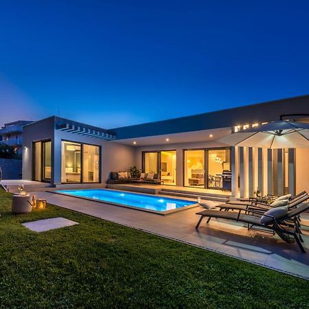 Villa Oasis - Your Luxury Home Away From Home Celopeci Zewnętrze zdjęcie