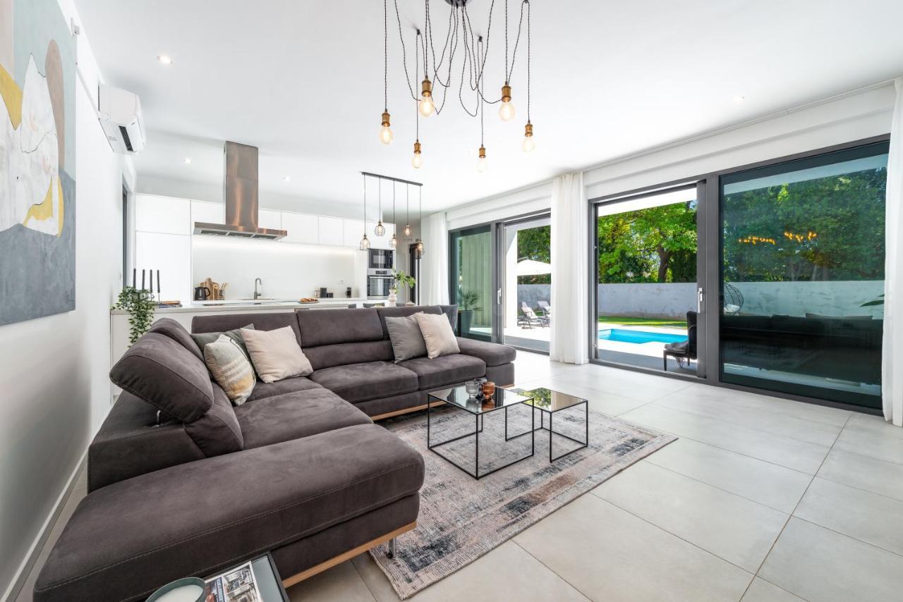 Villa Oasis - Your Luxury Home Away From Home Celopeci Zewnętrze zdjęcie