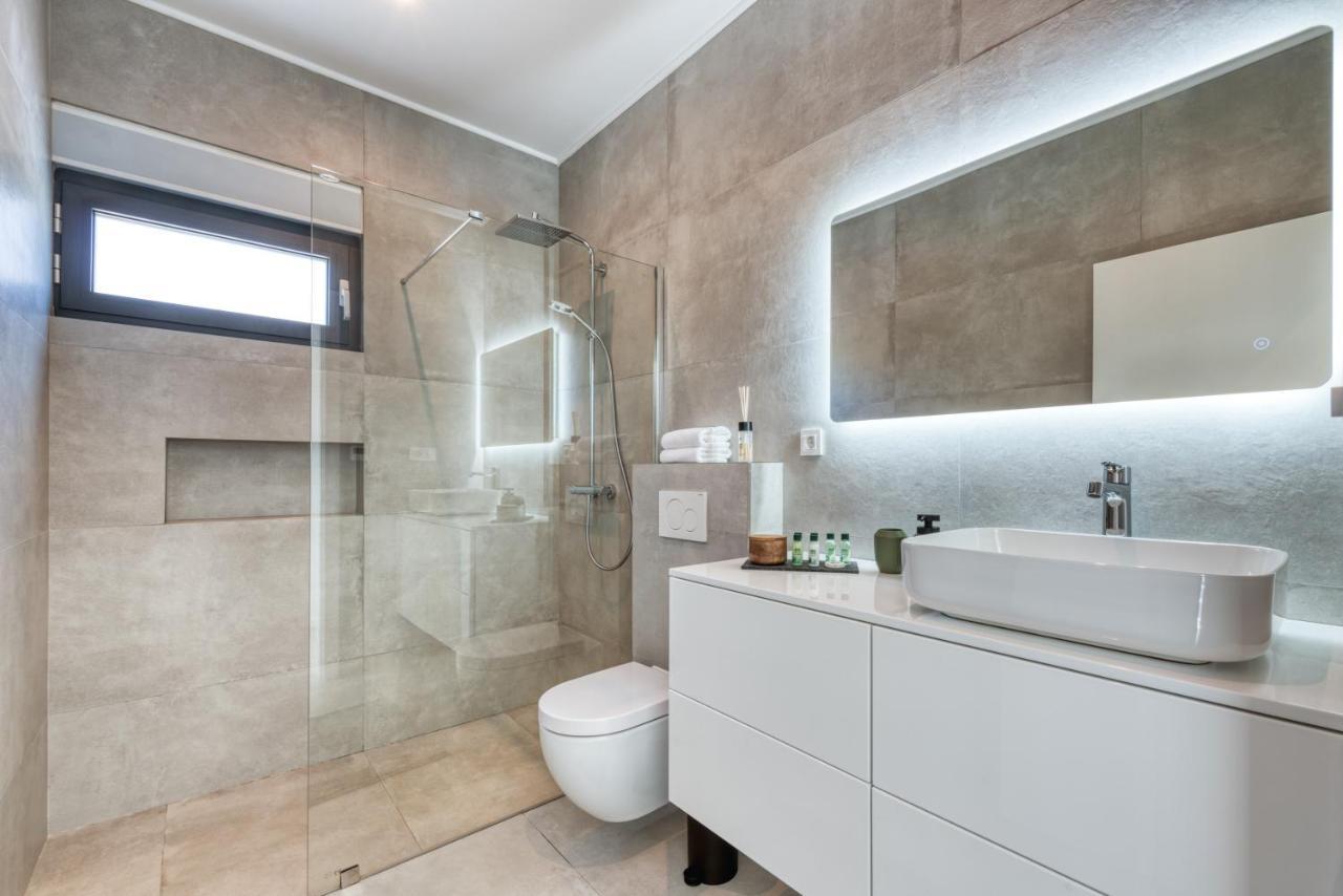 Villa Oasis - Your Luxury Home Away From Home Celopeci Zewnętrze zdjęcie