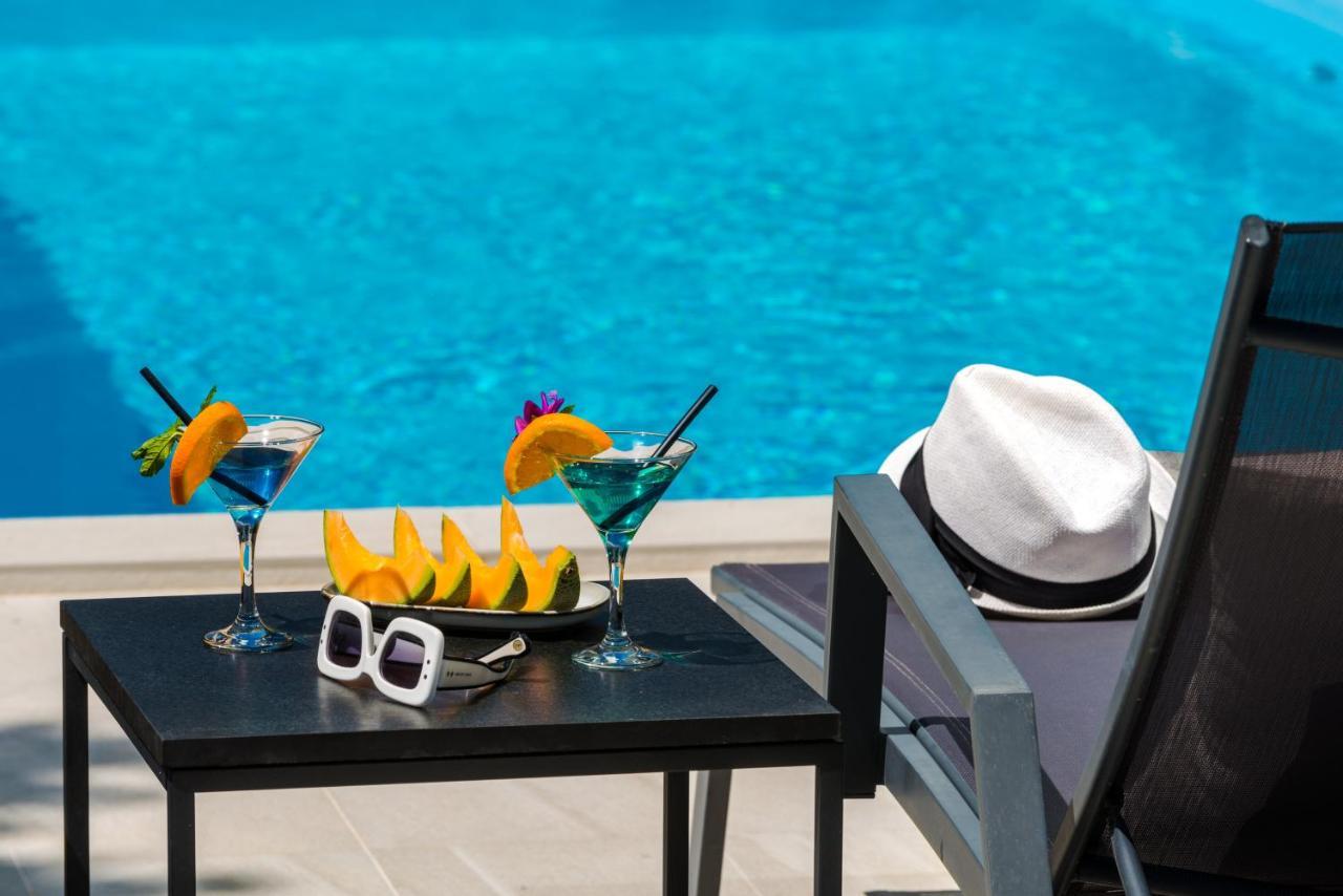Villa Oasis - Your Luxury Home Away From Home Celopeci Zewnętrze zdjęcie