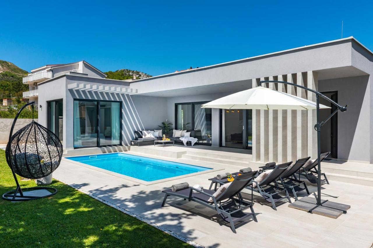 Villa Oasis - Your Luxury Home Away From Home Celopeci Zewnętrze zdjęcie