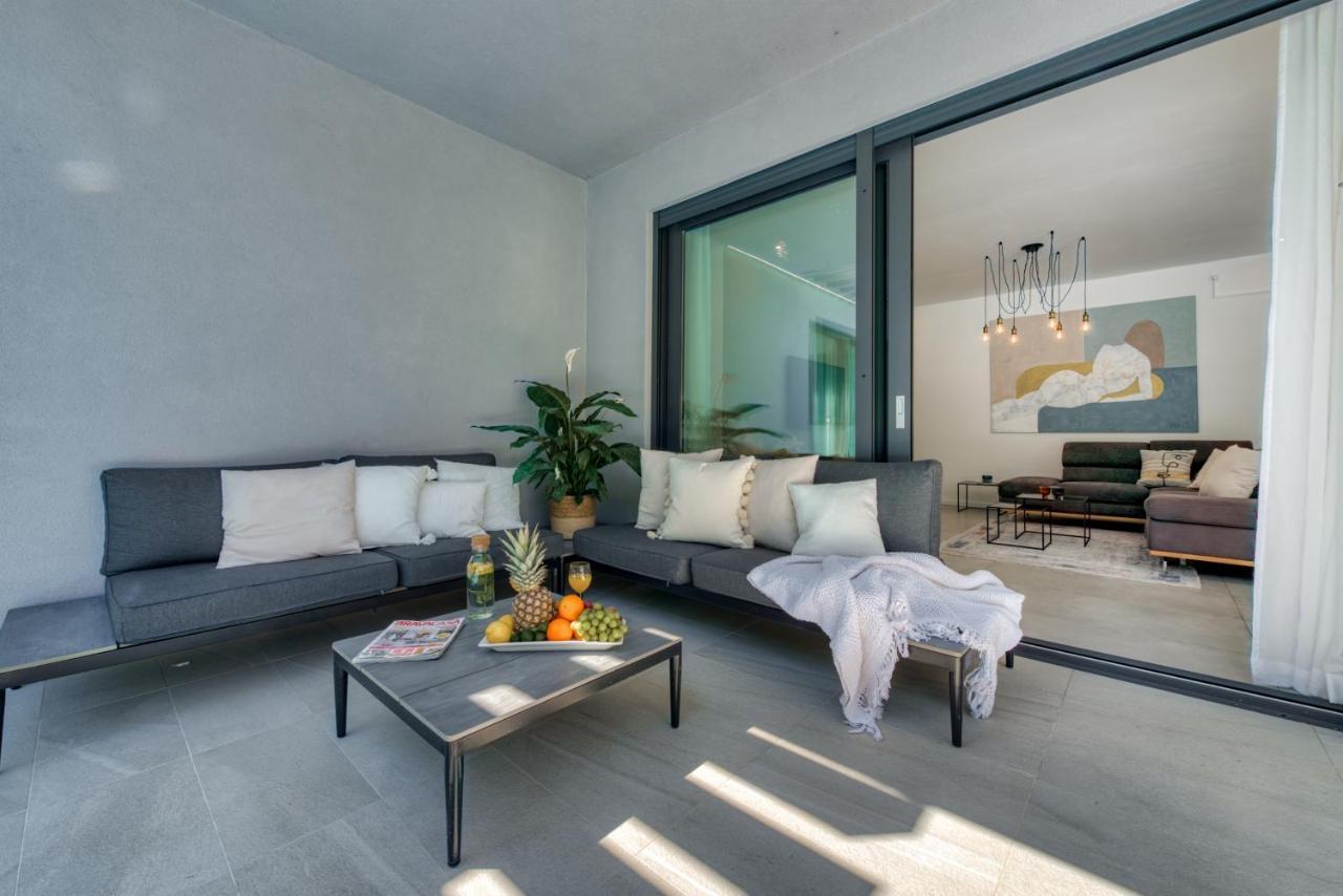 Villa Oasis - Your Luxury Home Away From Home Celopeci Zewnętrze zdjęcie